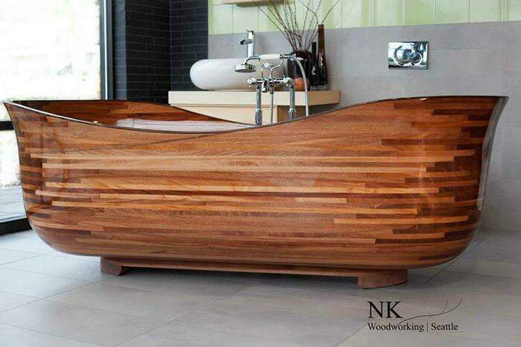 Столяр-судостроитель создает потрясающие ванны из дерева