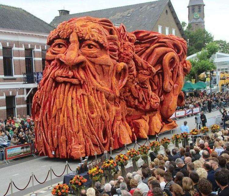 14 цветочных скульптур с крупнейшего в мире Парада Цветов в Голландии, посвященного Ван Гогу