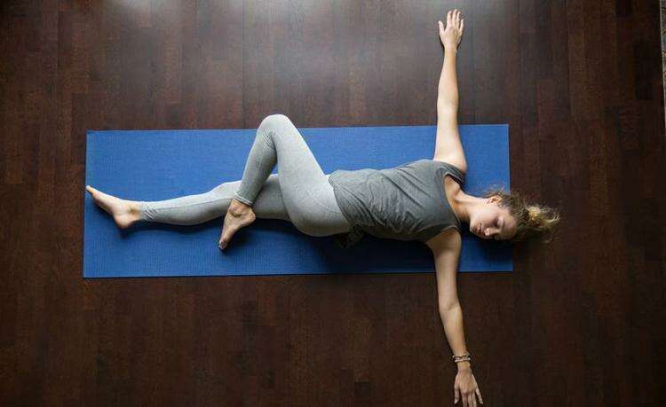 10 простых упражнений для тех, у кого болит спина